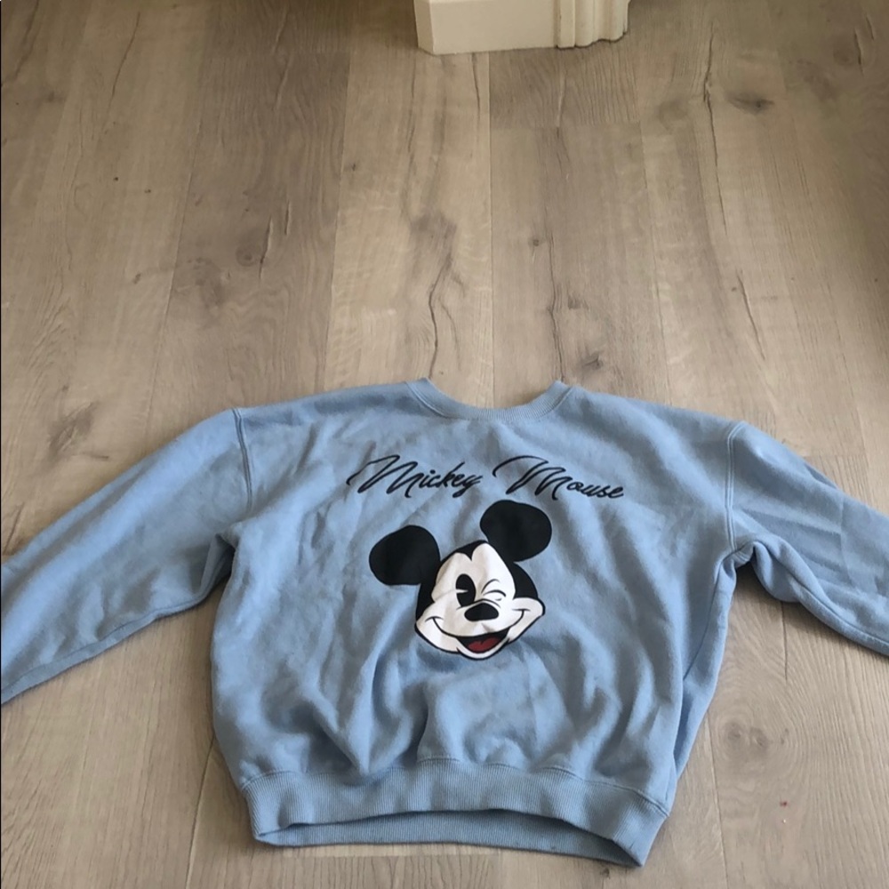 a super cute mikey mouse kids sweater